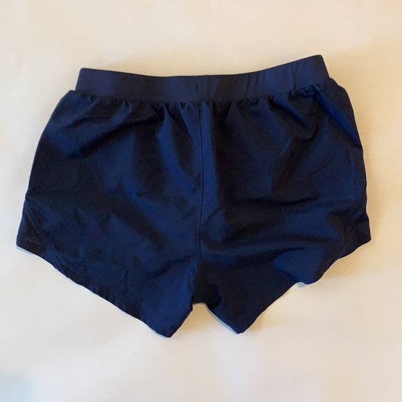 Under Armour Women's Fly-By 2.0 Shorts - Picture 3 of 4